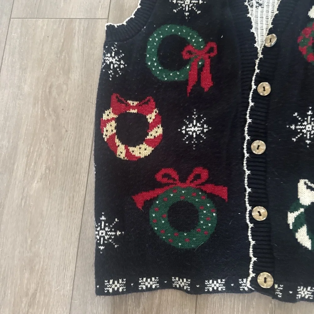 Vintage Willow Ridge Christmas Black Scalloped Wreath Wreaths Vest‎ Size 2XL??